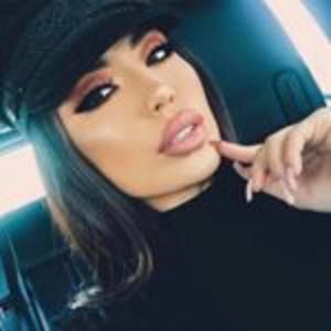 Meet your Posher, Nora